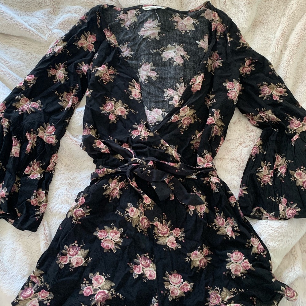 American Eagle floral romper